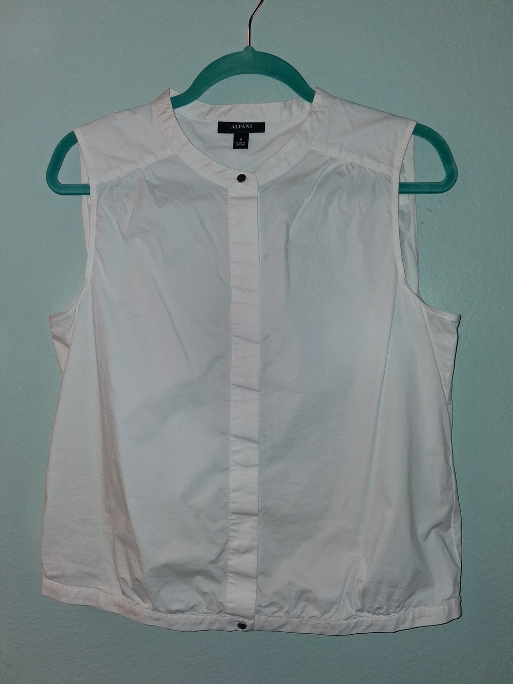 Alfani Women's White Sleeveless Button Front Top